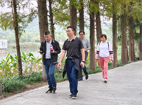 1667785442329550.png lingdao.png